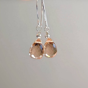 Morganiet hangoorbellen in zilver of goud Morganiet oorbellen kwarts oorbellen Morganiet oorbellen gewikkeld oorbellen Morganiet drop oorbellen