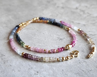 Collana con perline multizaffiro, girocollo con zaffiro multicolore, collana con perline di zaffiro, girocollo con zaffiro 14K, collana con pietre preziose multigradienti
