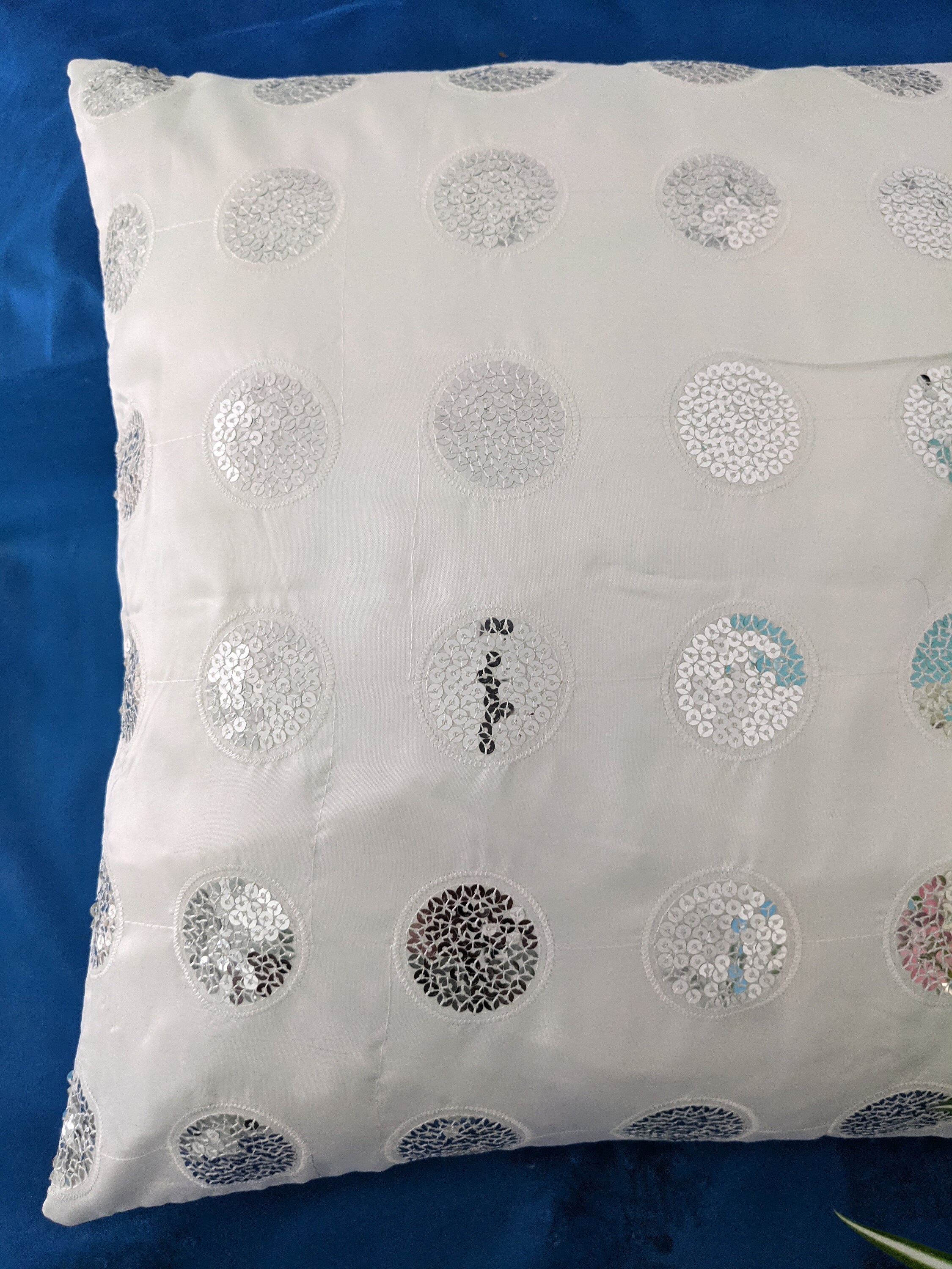 White Silk Pillows 16x16 Decorative Throw Pillow Etsy UK