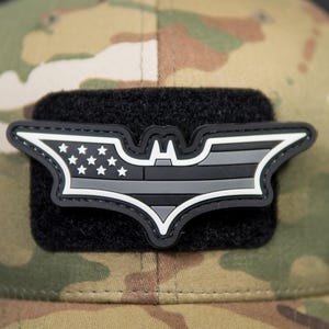 PVC Tactical Morale Patch USA Flag Bat – Hook Backing