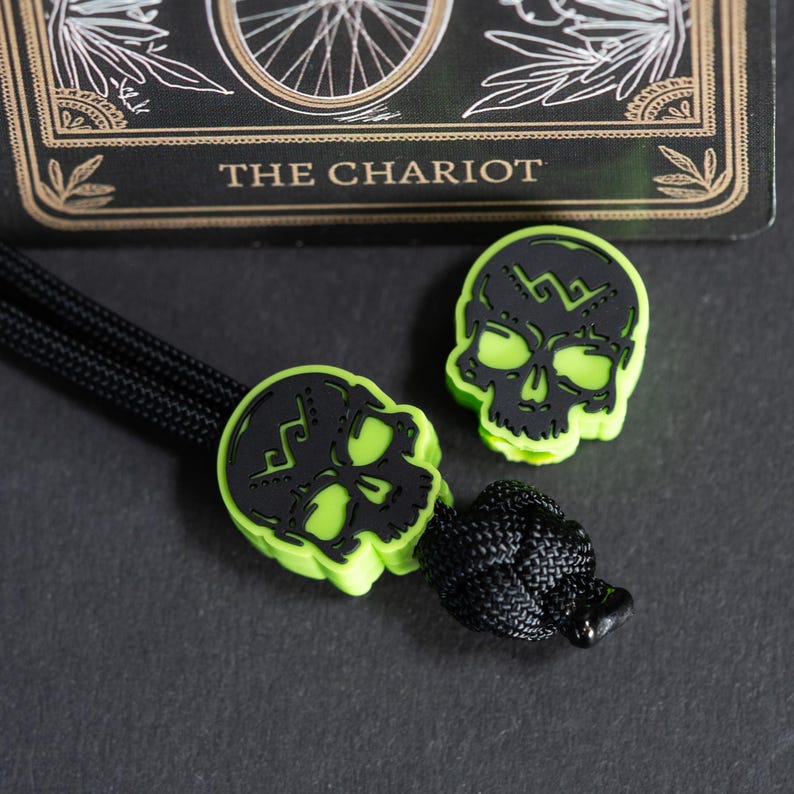 PaganEDC Cuenta de calavera, Cuenta de cordón de paracord de PVC para equipo EDC imagen 1