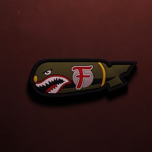 Naszywka taktyczna F Bomb Shark PVC z motywem morale – z podszewką z rzepem