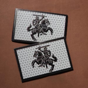 Parche / Parche reflectante lituano Vytis: Emblema de caballero táctico, cierre de velcro.