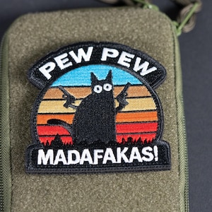 Moralmärke, Pew Pew Madafakas katt, broderat märke, krokbaksida