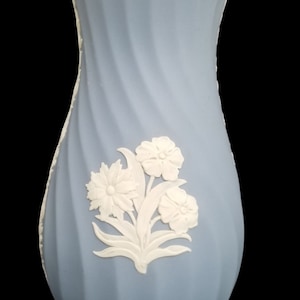 Vintage Wedgwood Jasperware Light Blue Floral Swirl Vase - Etsy