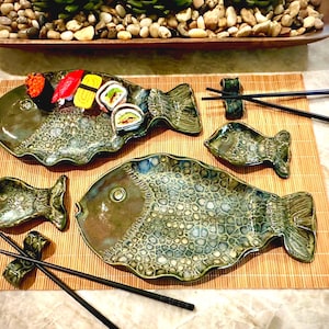 Juego de sushi de cerámica con forma de pez, esculpido a mano, para dos personas, vajilla con esmalte de escamas.