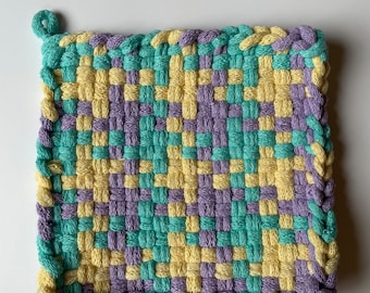 Sea glass, daffodil, lavender potholder