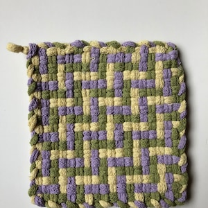 Daffodil, leaf, lavender potholder