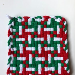 Red, white, green potholder