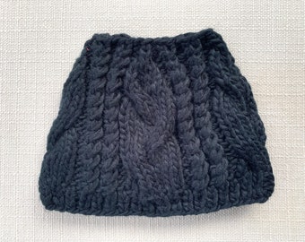Knitted & Fleece Lined Messy Bun Hat / Pony Tail Hat - Black