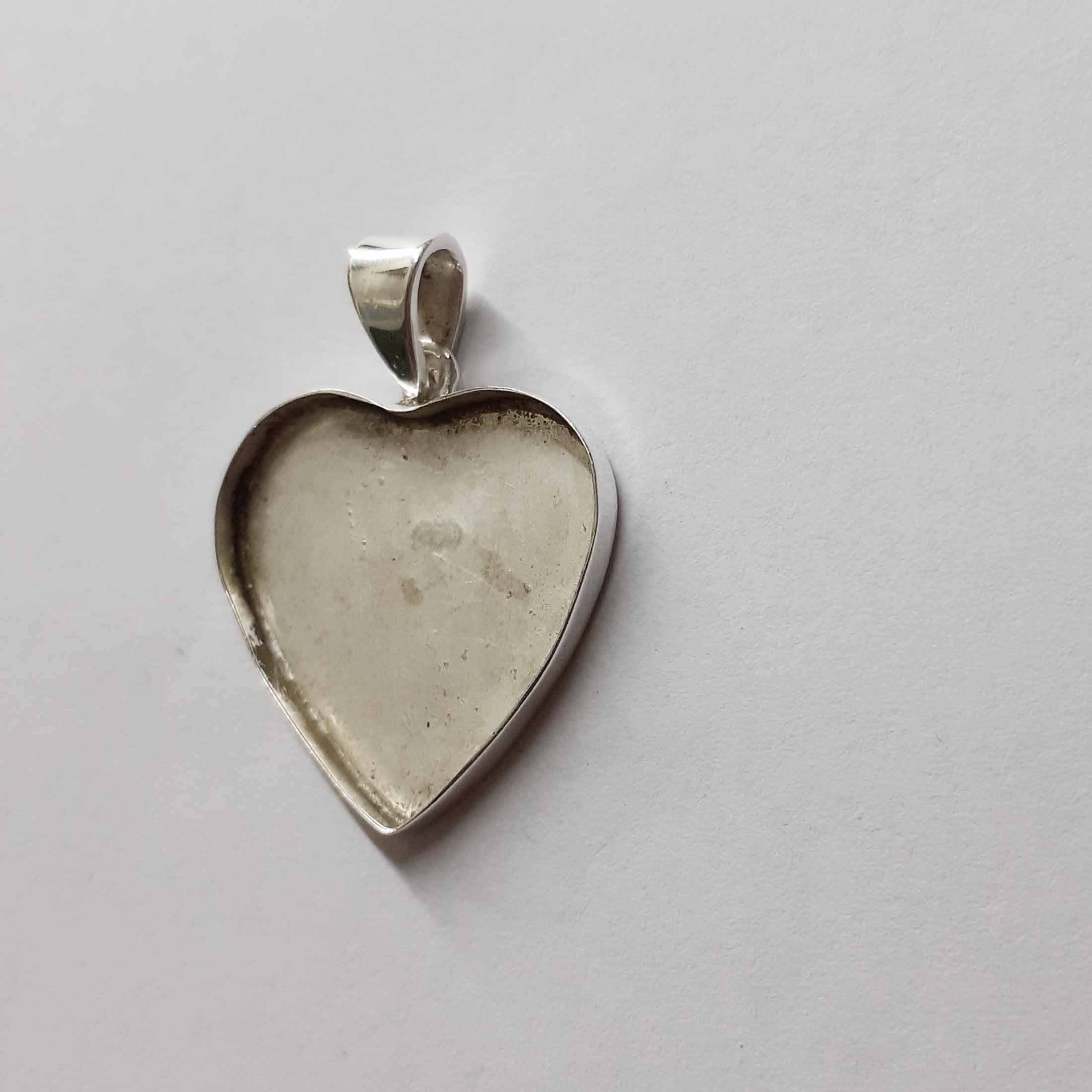 Heart bezel pendant Clearance