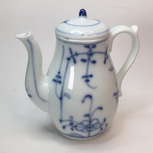 Winterling Bavaria Strawflower Blue Onion Small 5" Tall Milk Creamer Pot Unmaked