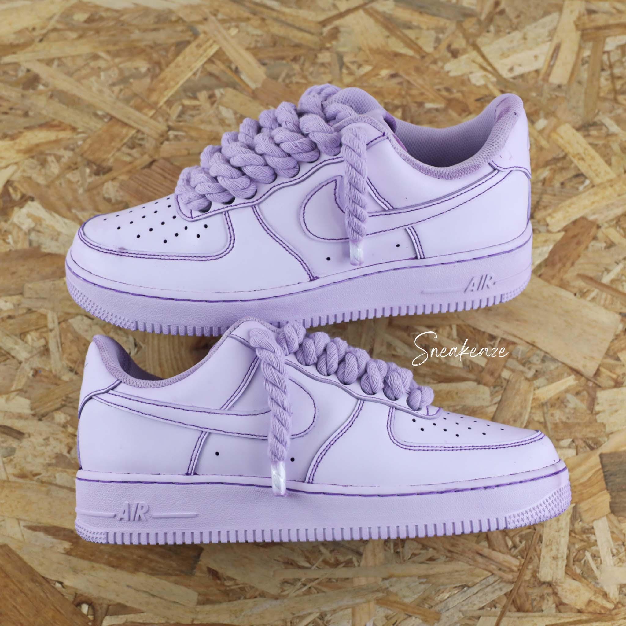 Nike Air Force 1 Luxe 