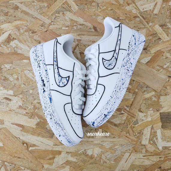 Air force 1 white with black lines 2025