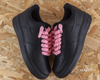 Nike Air Force 1 ブラック ピンクレース エア フォース 1 ブラック カスタム ロープ レース黒とピンクの