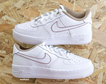 Benutzerdefinierte Sneakers Air Force 1 Silhouette Umriss Zoll Swoosh bunt Praline Beige Braun Pastell Unisex