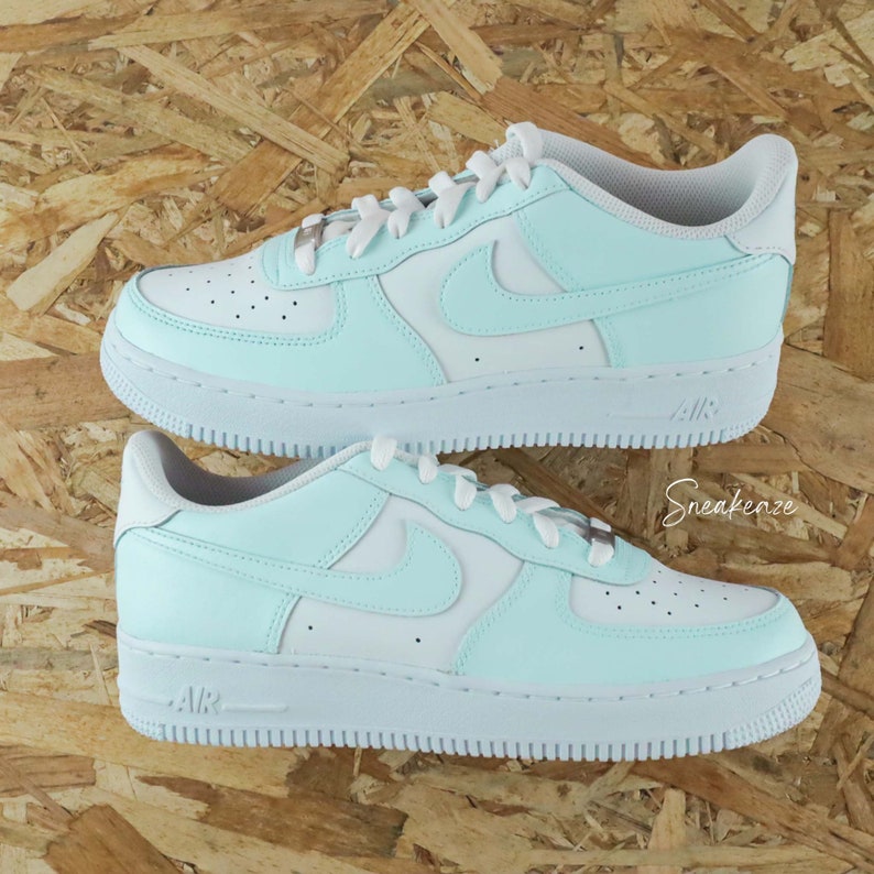 Baskets AF1 Air Force 1 custom color beige clair pastel unisexe Vert d'eau