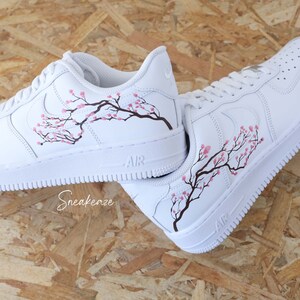 baskets personnalisées Air Force 1 Custom Sakura Cherry Blossom fleur de cerisier couleur rose unisexe image 7