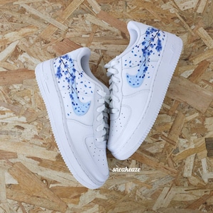 baskets Air Force 1 Custom Sakura Cherry Blossom fleur de cerisier bleu pastel unisexe image 3