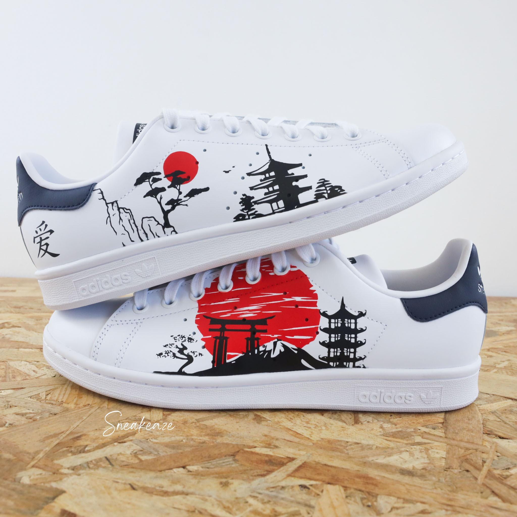 Custom Stan Smith - Custom Shoes - Hand Painted - Traditional Japanese Design Custom Kicks Japan