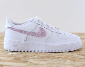 Air Force 1 custom pink daisy flowers