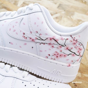 baskets personnalisées Air Force 1 Custom Sakura Cherry Blossom fleur de cerisier unisexe Rose