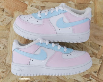 Children's and babies' sneakers Air Force 1 custom pastel tones color pink and light blue toddler
