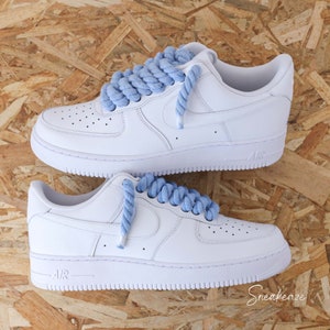 Baskets Air Force 1 custom rope laces blanc Bleu