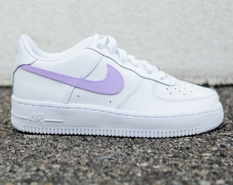 colour changing nikes