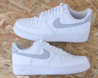 baskets Air Force 1 custom gris clair unisexe