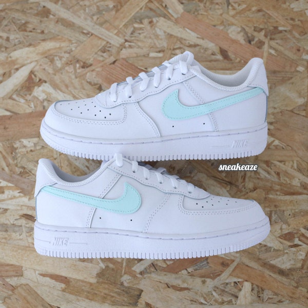 Baskets enfant custom Air Force 1 color swoosh vert d'eau toddler