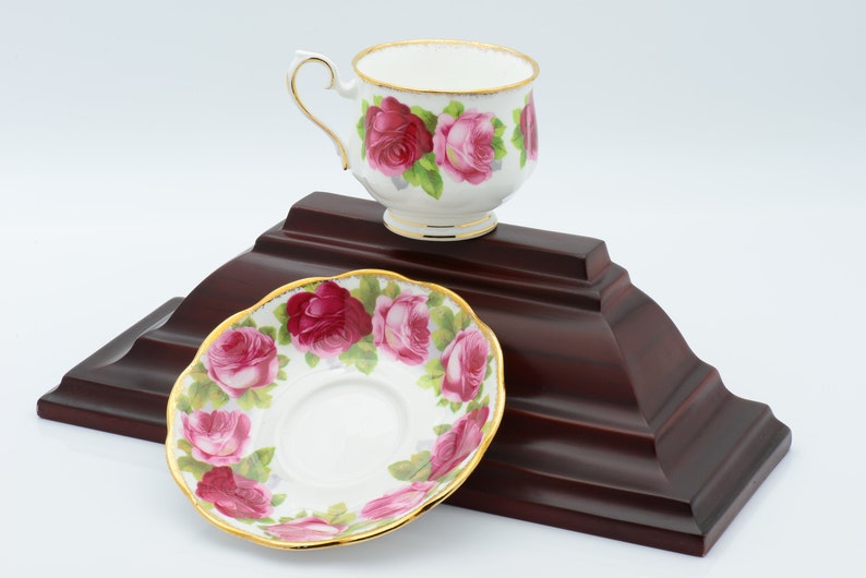 Royal Albert Old English Rose Teacup Saucer Set Vintage Royal Etsy