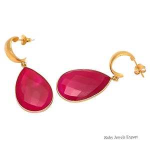 Rubin Ohrringe vergoldet, Juli Birthstone Schmuck, handgemachte Ohrringe | Vergoldete Rubin Ohrringe, Roter Edelstein Schmuck, Geschenk für Sie