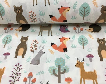 Tela de franela con animales del bosque The Yard. Material para pijamas de bebé. Tela de franela suave 100 % algodón. 234 cm de ancho. Tela con diseño de oso, ciervo, búho y amigos del bosque.