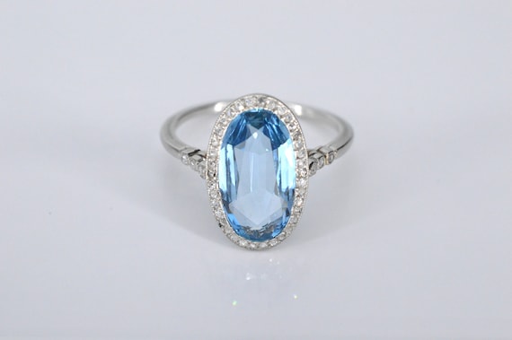 Art Deco style cocktail ring