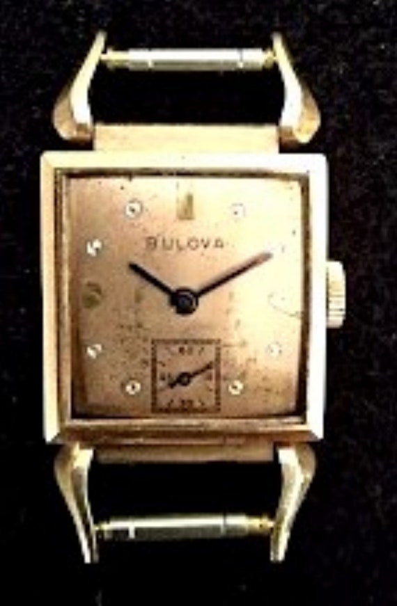 Vintage 14K Gold Filled 17 Jewels Bulova Ladies Wa