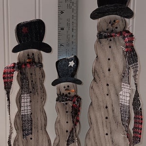 Snowmen, Snowman Trio, Wood Snowman Trio, Primitive Snowman, Distressed Snowmen, FREE PRIORITY SHIPPING zdjęcie 6