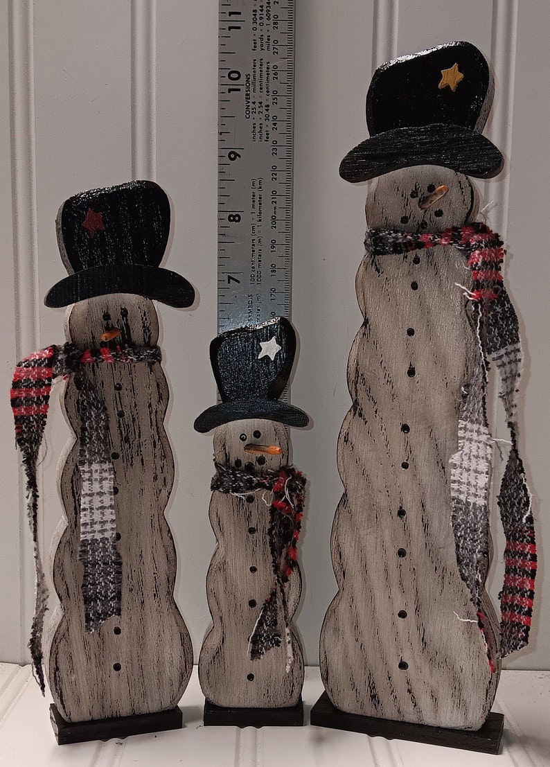 Snowmen, Snowman Trio, Wood Snowman Trio, Primitive Snowman, Distressed Snowmen, FREE PRIORITY SHIPPING zdjęcie 6