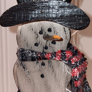 Snowmen, Snowman Trio, Wood Snowman Trio, Primitive Snowman, Distressed Snowmen, FREE PRIORITY SHIPPING zdjęcie 3