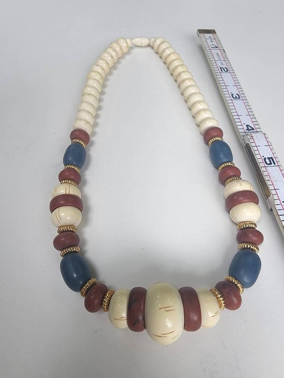 Vintage multicolor   hard plastic  necklace