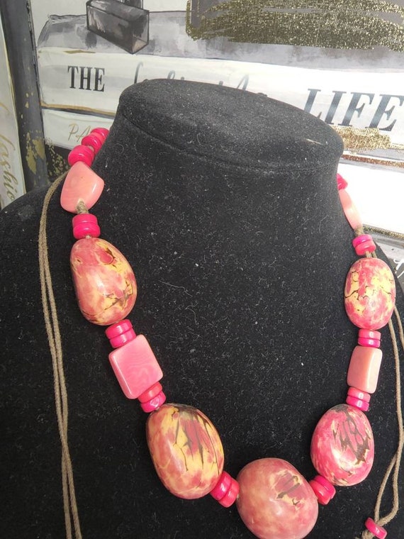 Vintage  pink color necklace