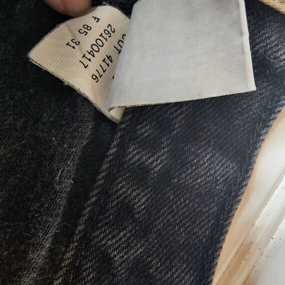 Vtg lizclaiborne  black color  Jean size 10 100% … - image 6
