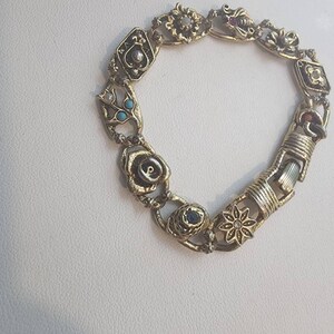 Vtg goltine  floral bracelets    pre-owned  condition