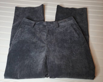 Coldwater  creek  gray color woman pant size 8 petite 87% polyester   used
