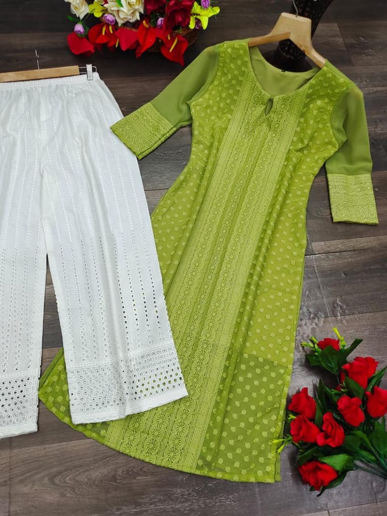 Hermoso Lucknowi Georgette hecho a mano Chikankari Fancy Allover estilo de trabajo Kurta/Kurti para mujeres, Chikankari Kurta/Kurti con pantalón de algodón Verde