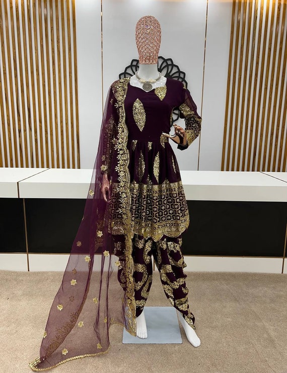 Punjabi Suit Design 2023 Latest Images | Designer Boutique