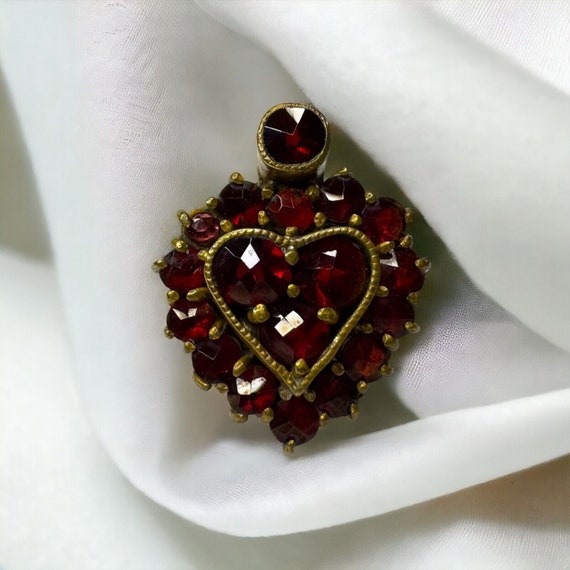 Antique 14k Gold Bohemian Garnet Ring Sz 4.5 Hear… - image 8