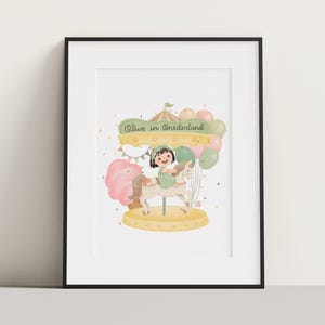 Retrato bonito personalizado da ilustração do estilo do lápis de Chibi, cartão de presente personalizado do casamento dos amigos da família do único casal