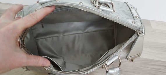 Versace silvery leather handbag Vintage - image 7