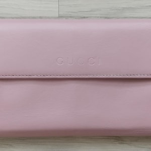 Gucci vintage leather wallet in pink